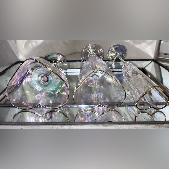 6-PIECE NEW HEART SHAPED IRIDESCENT
MARTINI/WINE/CHAMPAGNE/GLASSES BUNDLE - Picture 12 of 15